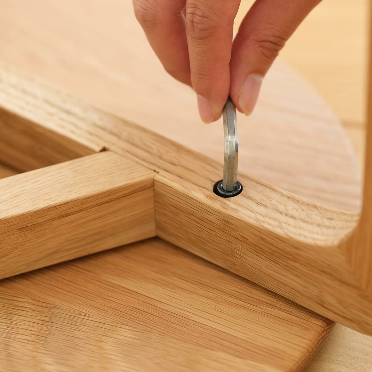 LISCIO | Stool (3本脚スツール) | DENTO STORE | 額縁・家具ブランド
