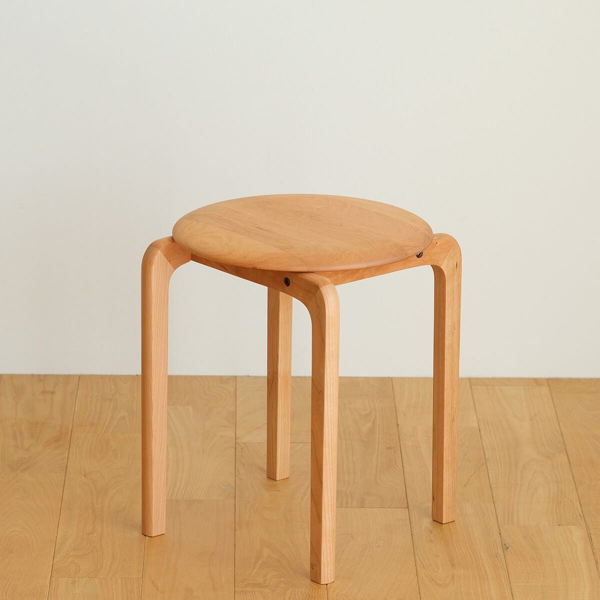 LISCIO | Stool (4本脚スツール) | DENTO STORE | 額縁・家具ブランド