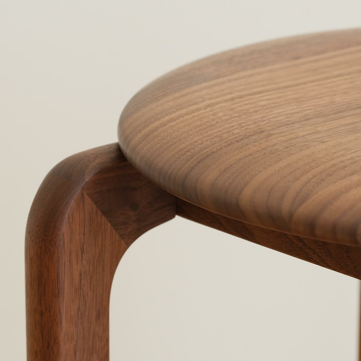 DENTO LISCIO スツール　木製　ウォールナット LISCIO | Stool (4本脚スツール) | DENTO STORE | 額縁・家具ブランド