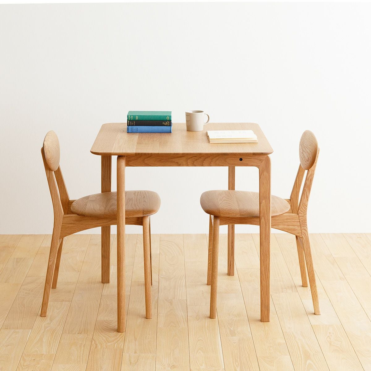 LISCIO | Dining Table 84×84cm (ダイニングテーブル) | DENTO STORE