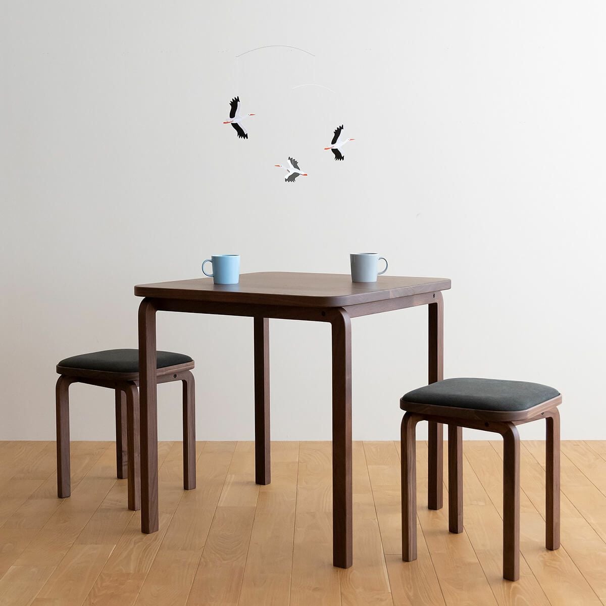ダイニングテーブル　テーブル　木製　70✖️125 COCCO | Dining Table 70 (ダイニングテーブル) | DENTO STORE | 額縁