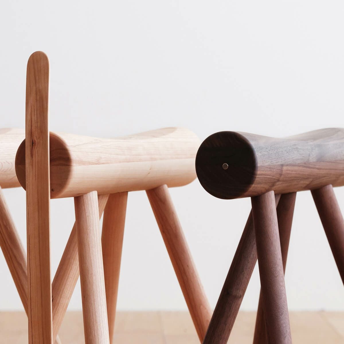 ES | stool &Shoehone (スツール) | DENTO STORE | 額縁・家具ブランド