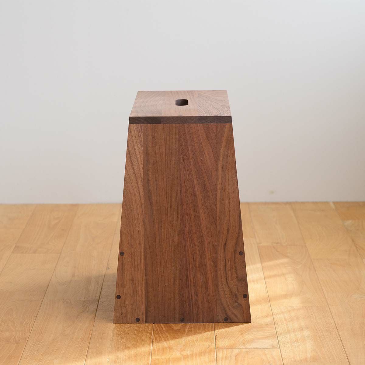 FAVORMADE | Stool Storage / スツールにもなる収納ラック | DENTO