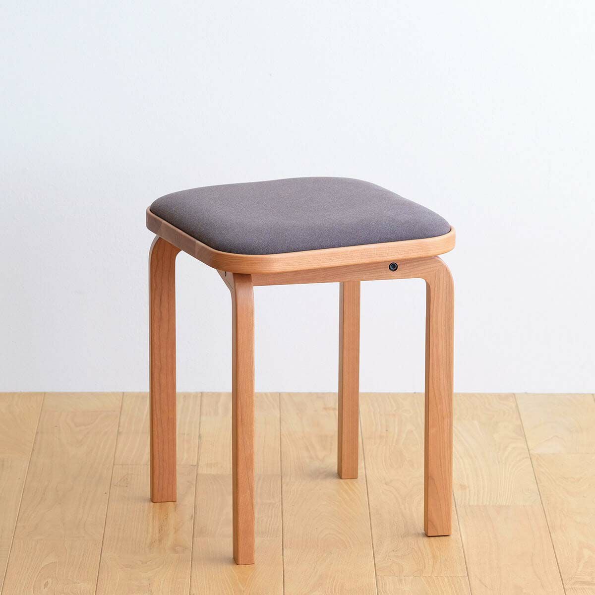 COCCO | Stool (スツール) | DENTO STORE | 額縁・家具ブランドDENTOの