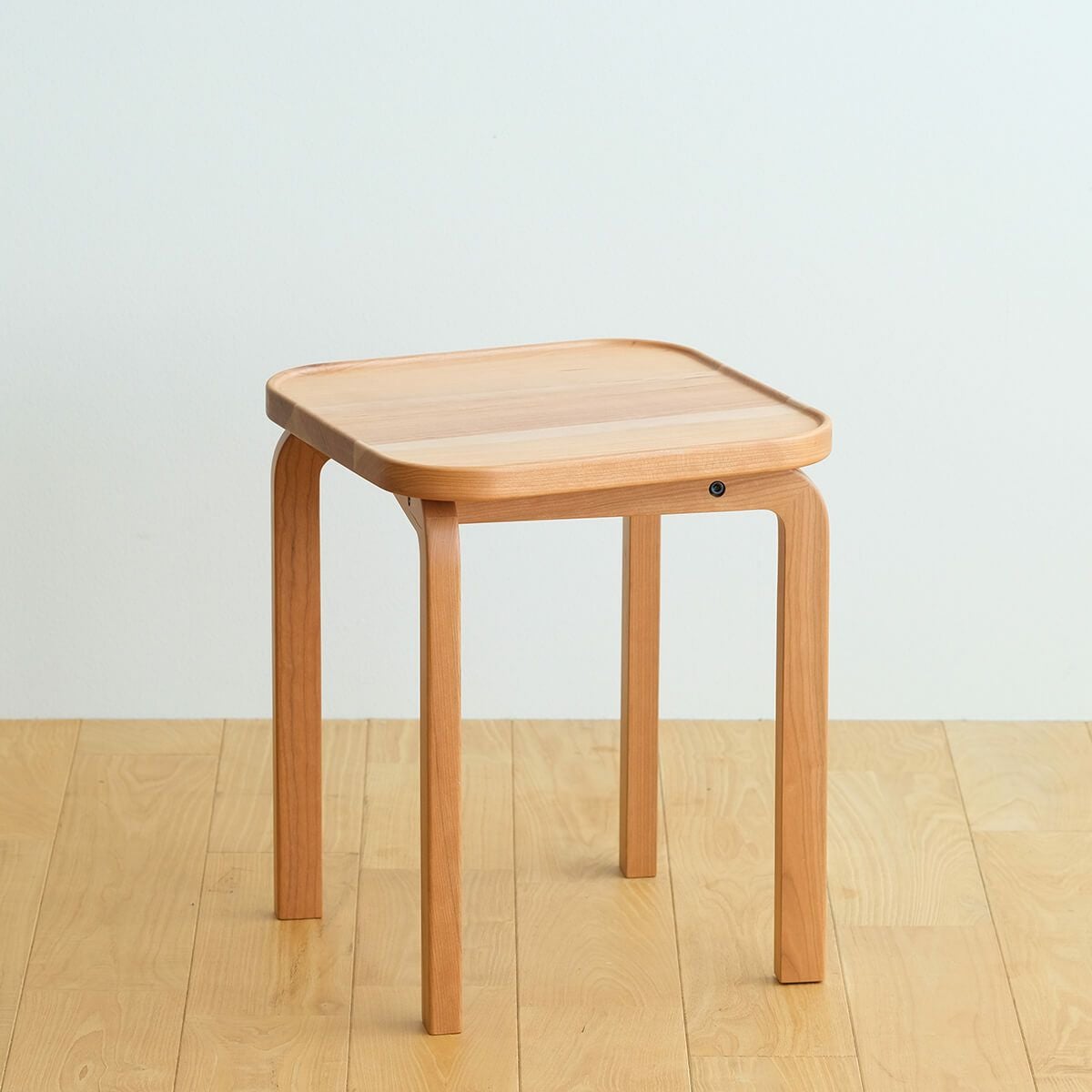 COCCO | Stool (スツール) | DENTO STORE | 額縁・家具ブランドDENTOの