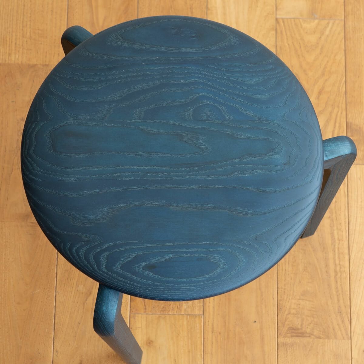 LISCIO | Stool 藍染 (3本脚スツール) | DENTO STORE | 額縁・家具