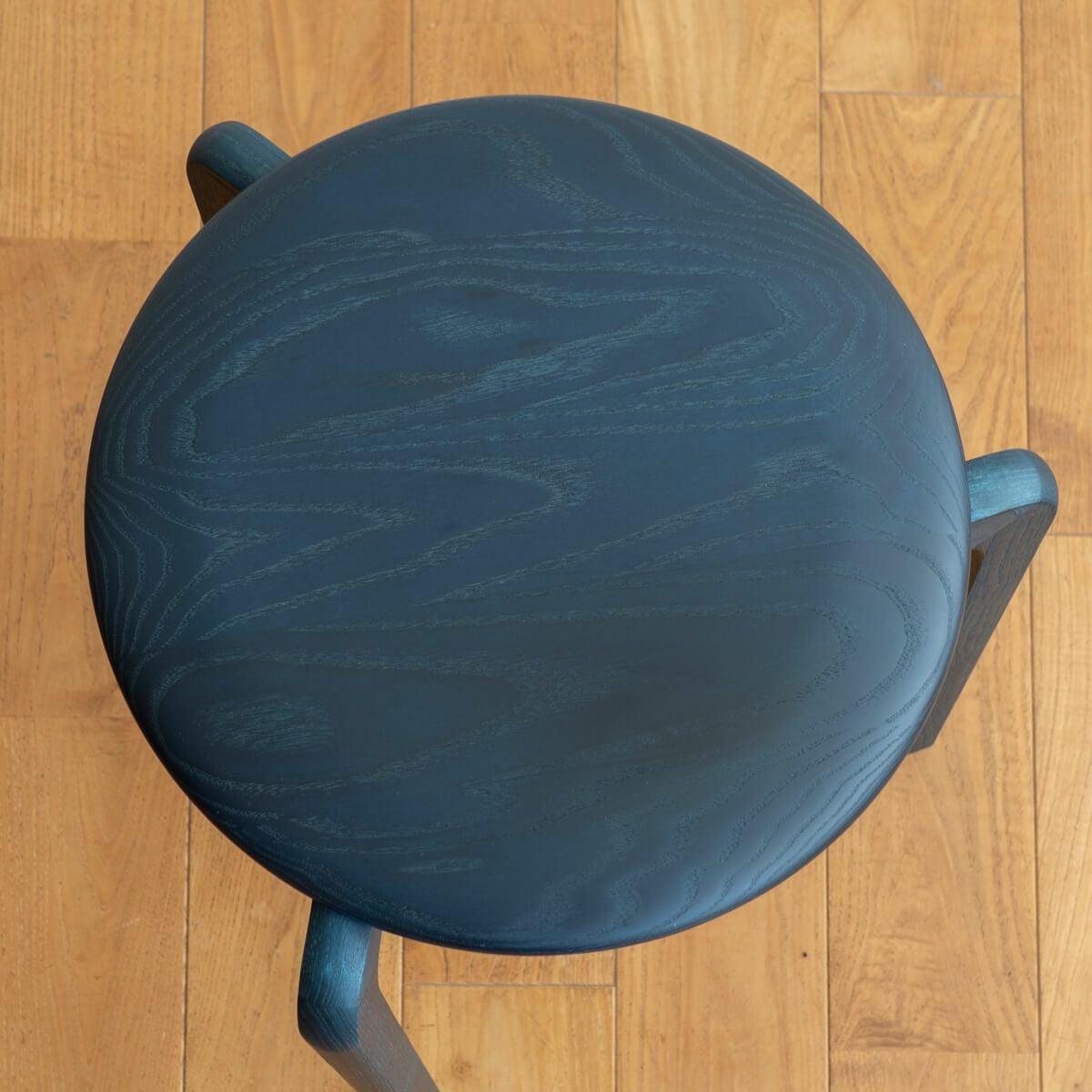 LISCIO | Stool 藍染 (3本脚スツール) | DENTO STORE | 額縁・家具