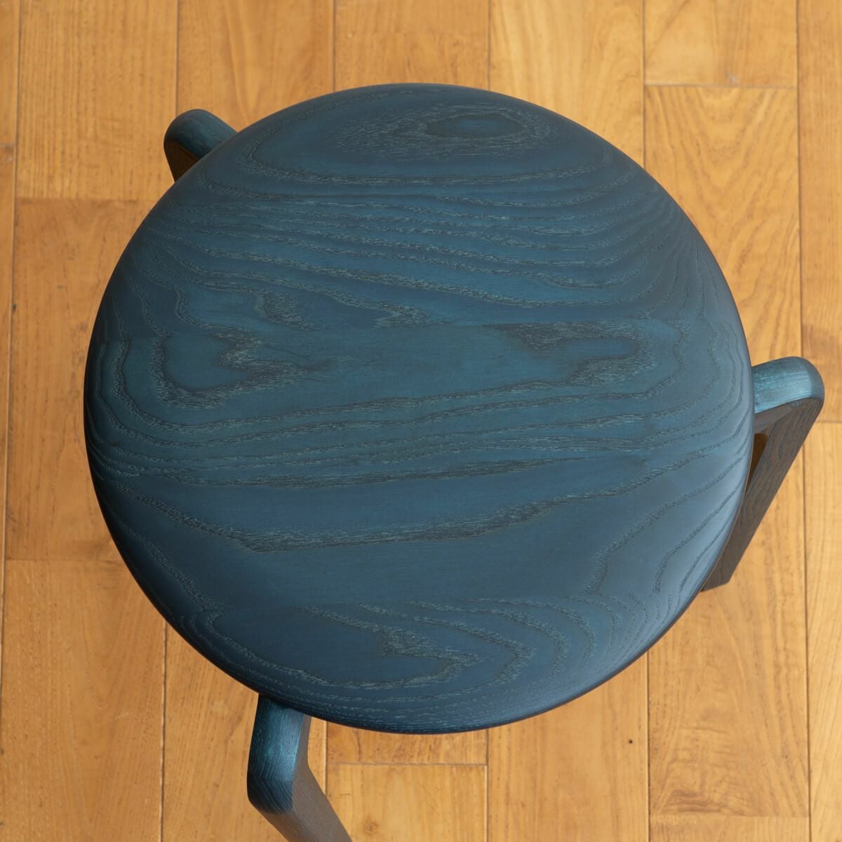 LISCIO | Stool 藍染 (3本脚スツール) | DENTO STORE | 額縁・家具