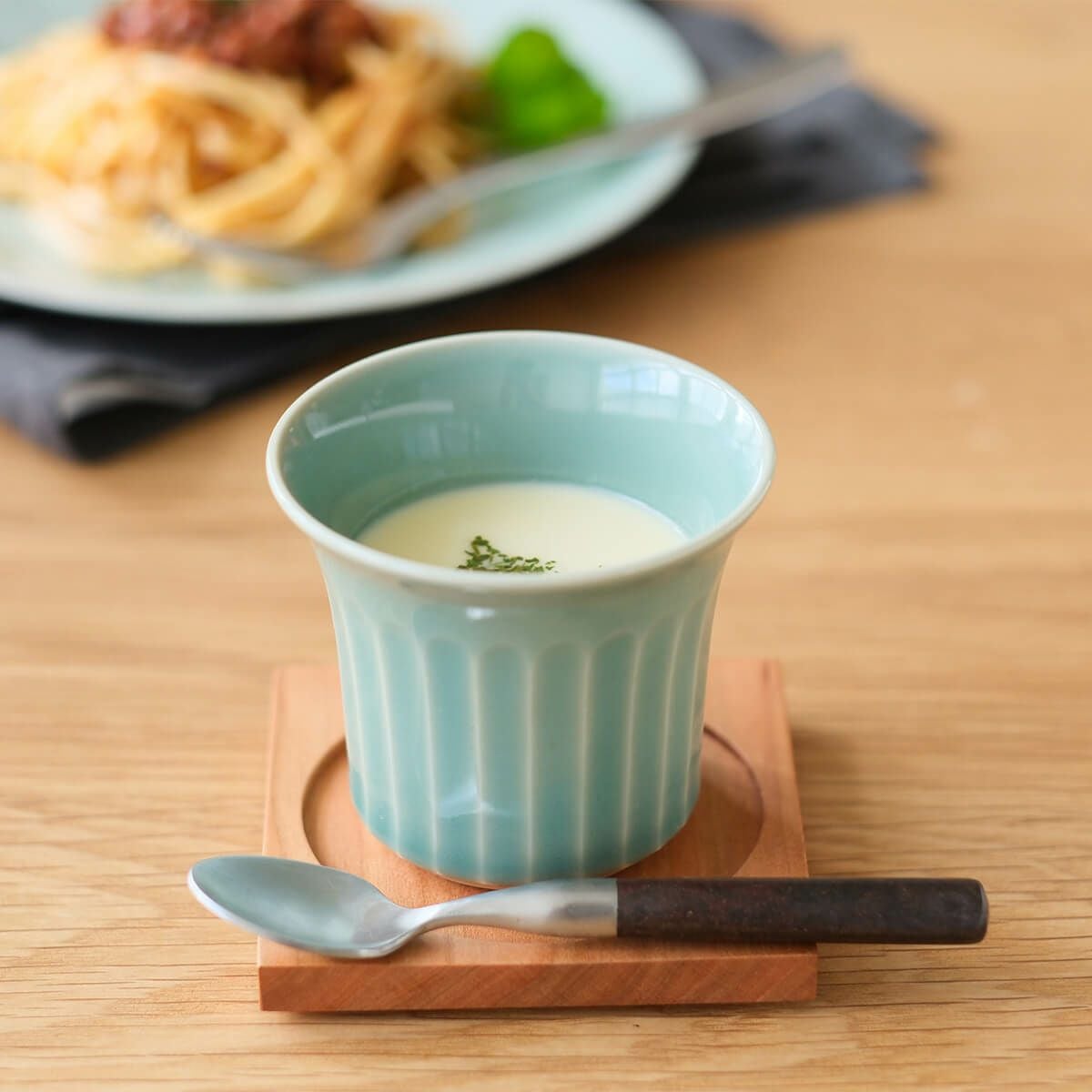 王地山焼 | CUP | DENTO STORE | 額縁・家具ブランドDENTOの公式 王地山焼 | CUP | DENTO STORE | 額縁・家具ブランドDENTOの公式