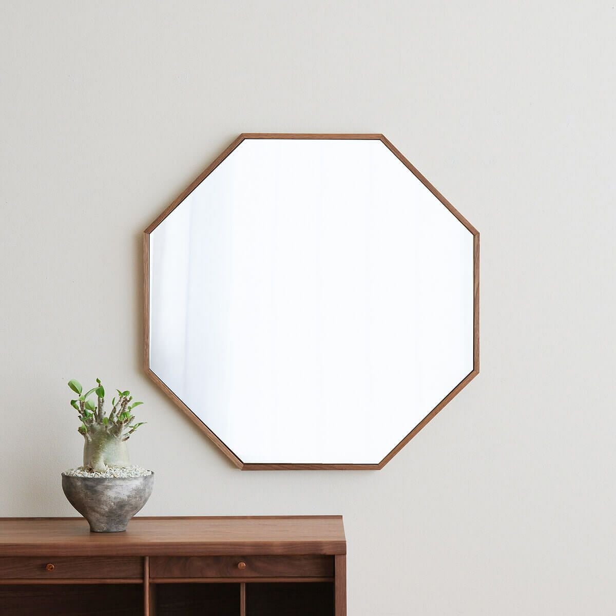 FAVORMADE | Octa Mirror / 八角ミラー | DENTO STORE | 額縁・家具
