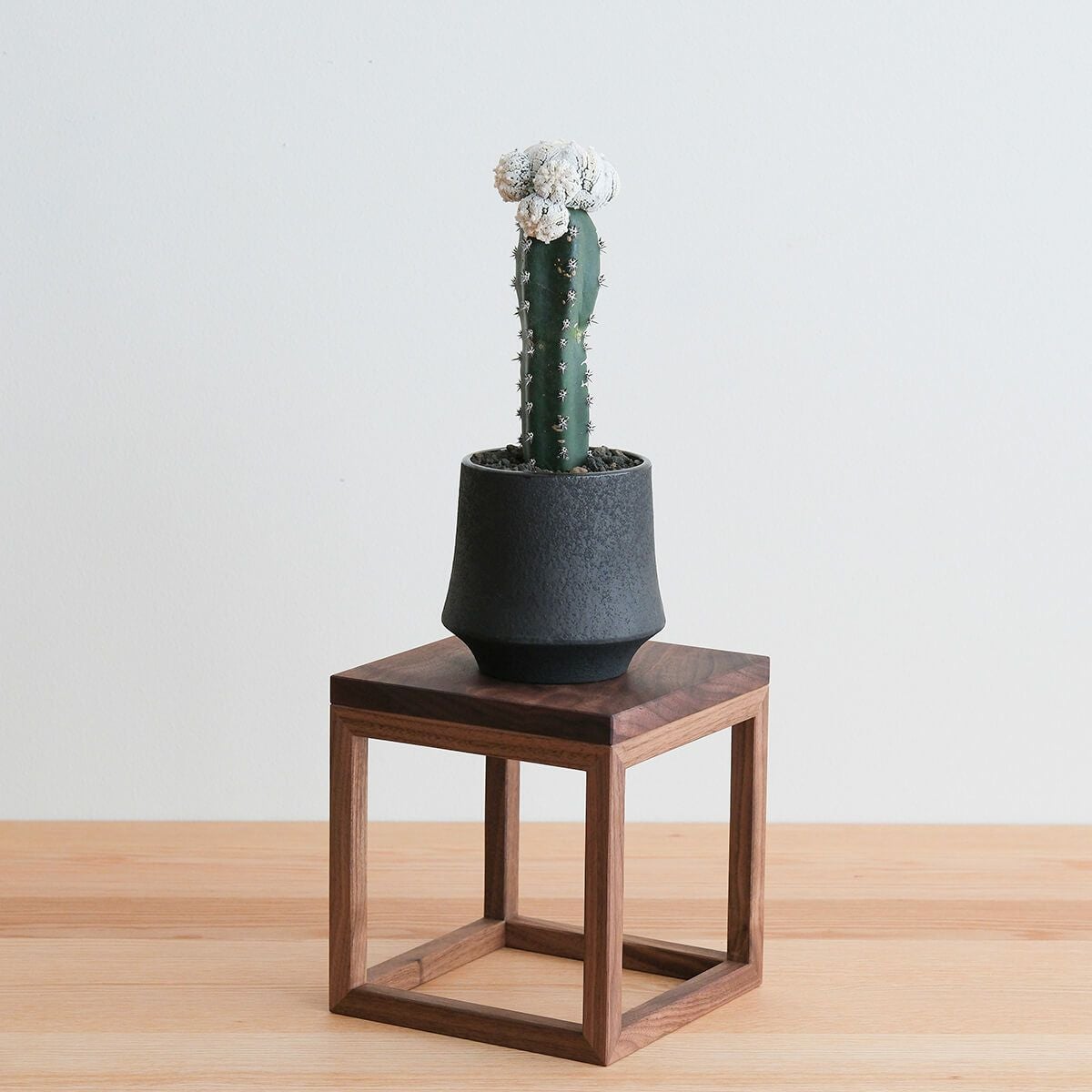 FAVORMADE | Planter Stand M / 三方留プランター・フラワースタンド M