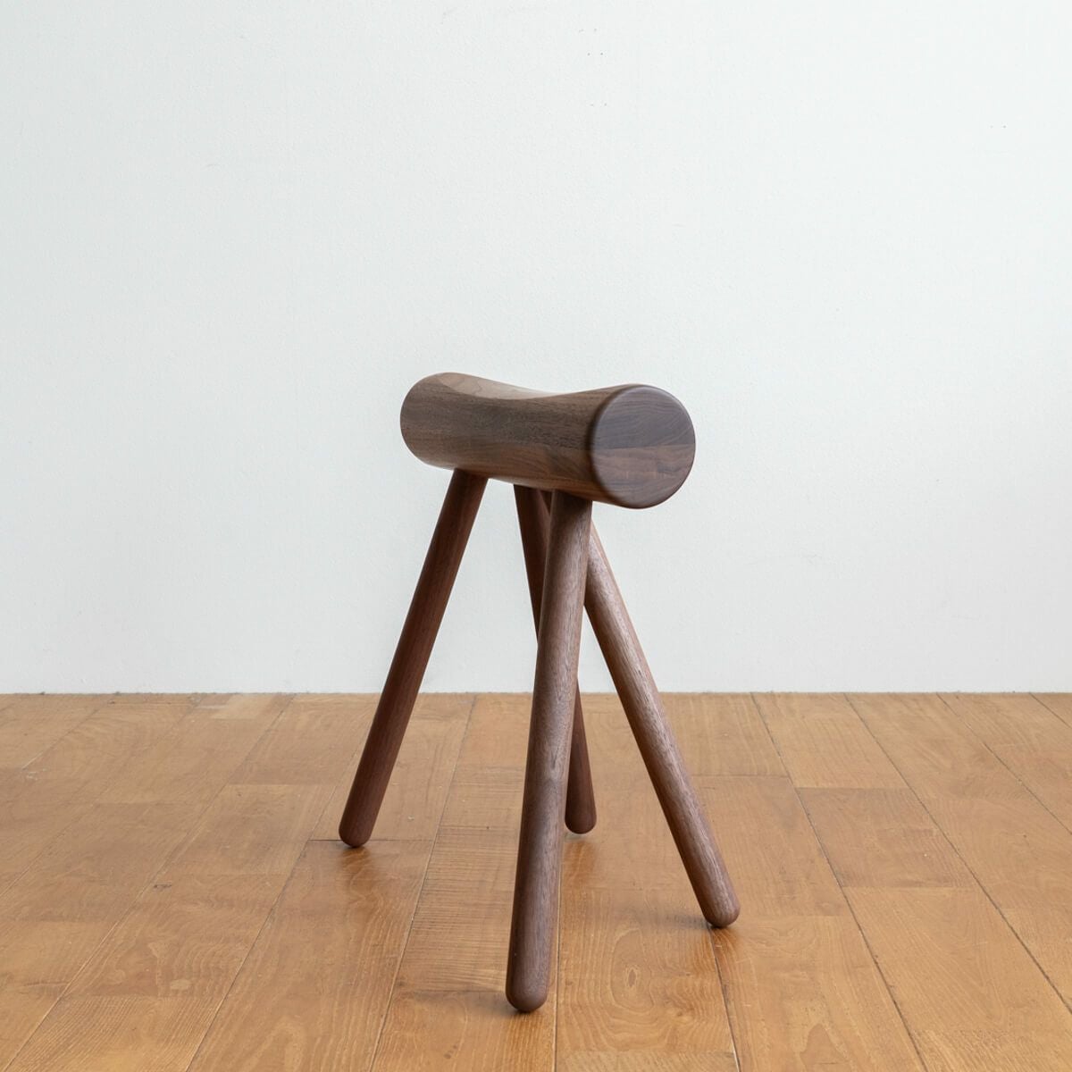ES | stool (スツール) | DENTO STORE | 額縁・家具ブランドDENTOの
