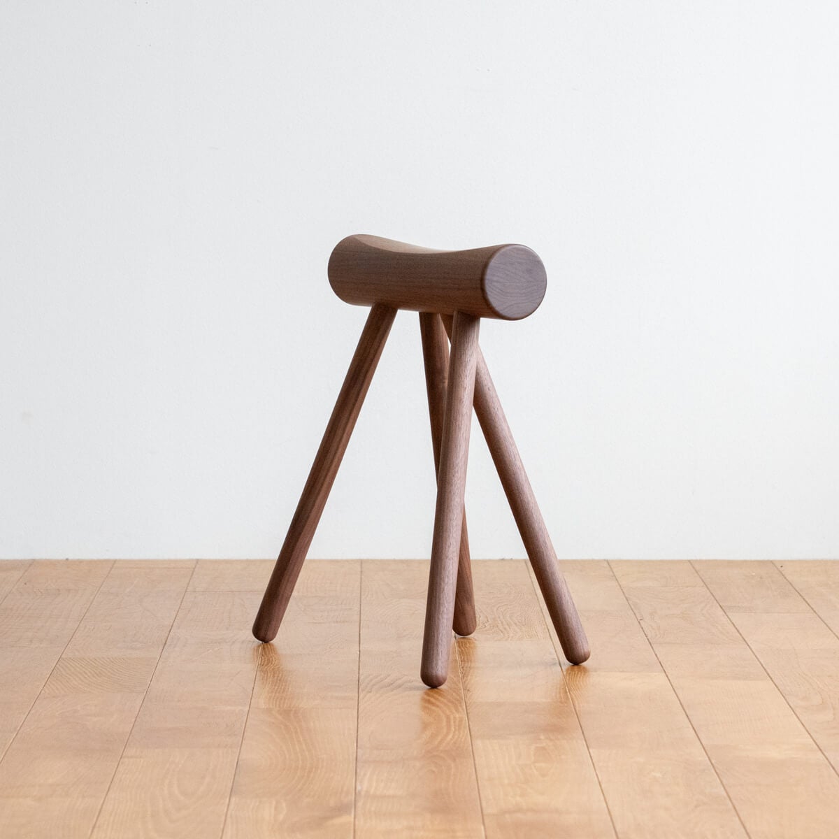 ES stool M